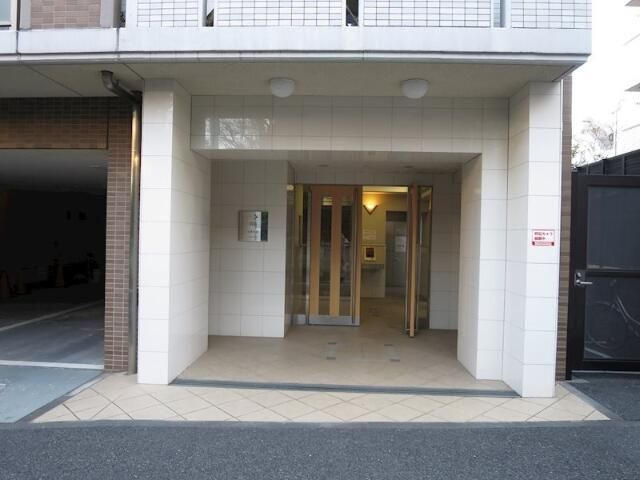 パレステュディオときわ台のエントランス