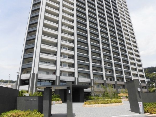 ザ・クレストタワー熱海の外観