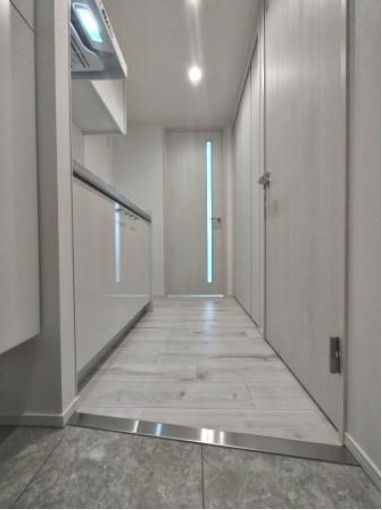 板橋区南常盤台１丁目の賃貸マンションの玄関