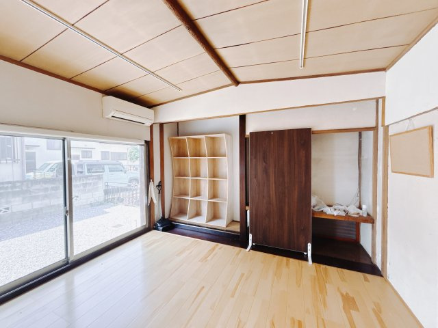 【中古戸建】高崎市東町の洋室|■洋室｜収納をご用意しています♪常にお部屋を綺麗に保てます！小さなお子様も自然とお片付けができるようになるのでうれしいですよね！