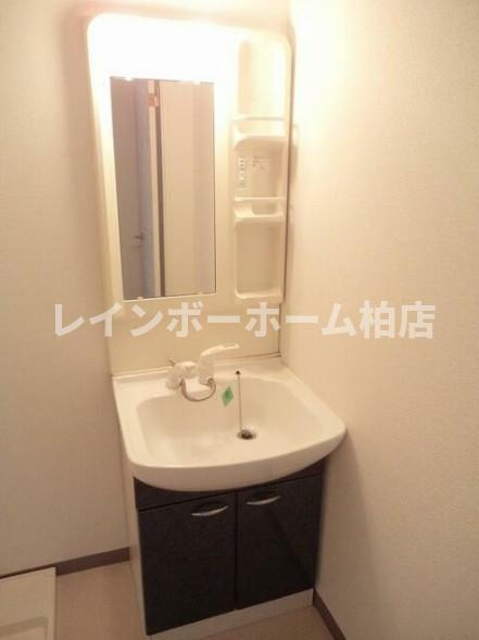 特典：仲介手数料が無料です!!の洗面所|独立洗面台です
