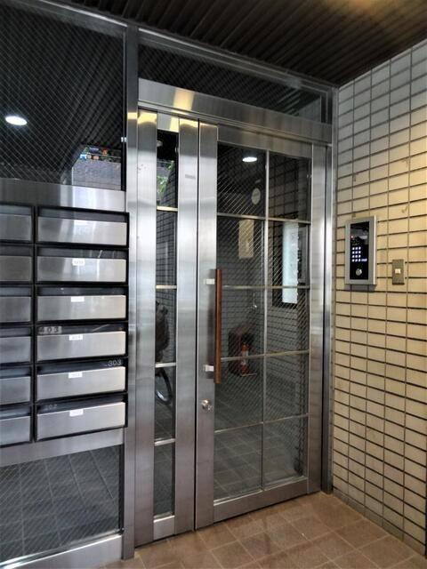 ローザス・フジのエントランス