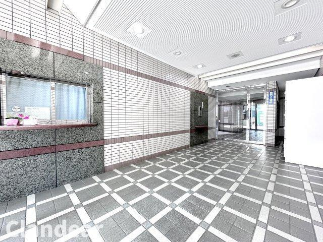 アドリーム西新井のエントランス|ドキドキの新生活も、安心してスタート。ぴったりの住まいを見つけませんか？クランディアが一緒に住まい選びをサポートします‼　まずは、お気軽にお問合せください　＃クランディア