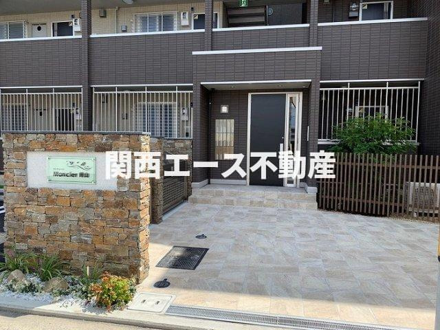 【エントランス】 | モンクレール青山