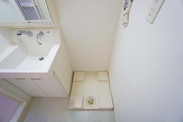 アーデンタワー西本町の洗面所