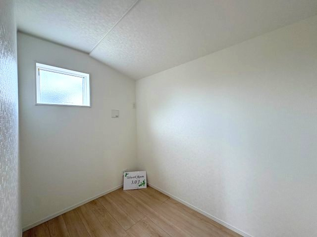 ふじみ野市新駒林１丁目の新築一戸建のその他|テレワークルーム（納戸）3帖