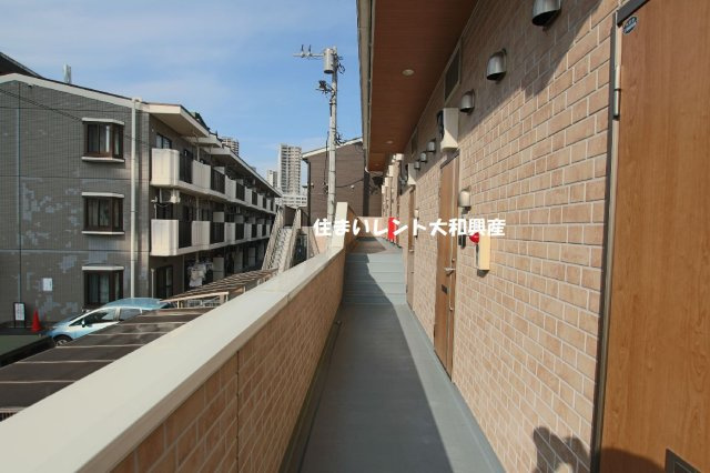 アザーレ・パッシオ町田の玄関