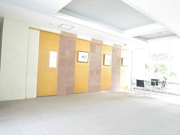 熊本市中央区新大江２丁目の賃貸マンションのロビー