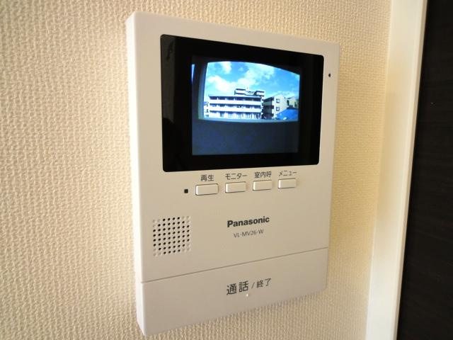ヴィバーチェの内装|カメラ付インターホン