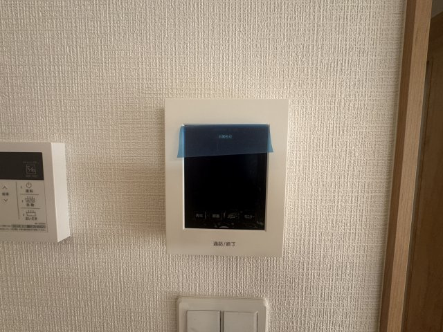 沖縄市知花（全5棟）C号棟のセキュリティ|C号棟　TVモニター付きインターフォン♪