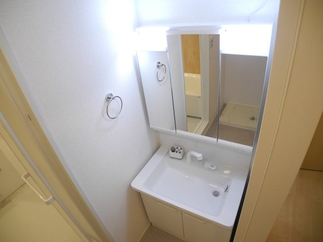 プロムナードメゾン弐番館Cの洗面所|※室内画像は類似物件のもの