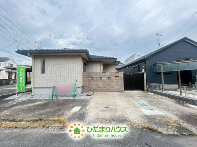 羽生市中央５丁目　中古一戸建ての駐車場