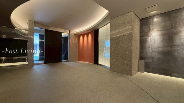 GRAN PASEO日本橋三越前のロビー