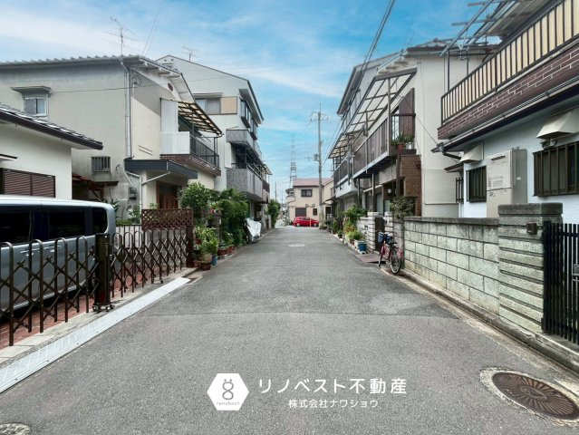 東大阪市新池島町1丁目の前面道路含む現地写真|【リノベスト不動産】弊社は近鉄大阪線・奈良線『布施』駅から徒歩2分の場所にございます♪
