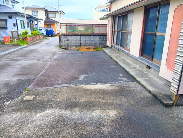 売土地　富士市今泉の前面道路含む現地写真|東名高速道路・富士ICまで車で8分です。多方面へのアクセス良好です。
