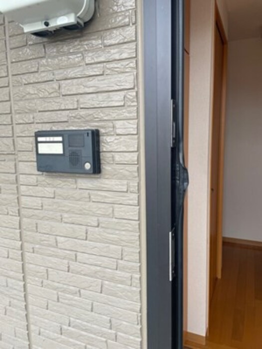 パルティーレ野並の玄関