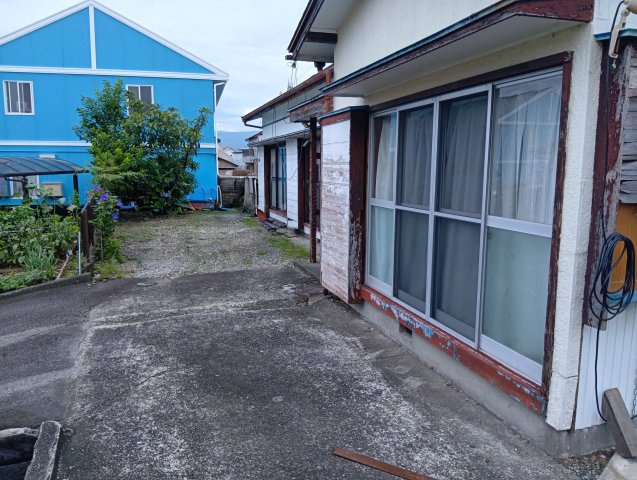 売土地　富士宮市万野原新田の外観|国道139号線まで車で3分です。国道沿いには商業施設や飲食店などが多くあります。