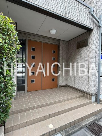 アルテールＡ棟のエントランス