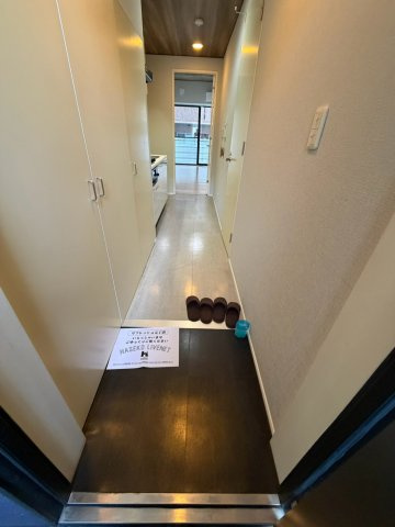 スクエア名駅南の玄関