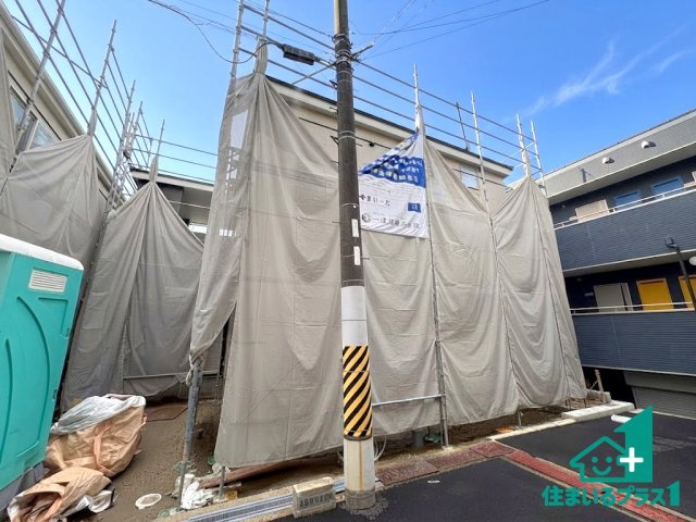 ■大東市中垣内　第5期　新築一戸建ての前面道路含む現地写真|周辺は落ち着いた街並みの住宅地！子育てがしやすい住環境です！まだ未完成ですが、現地でしかわからない事もございます。是非一度ご覧ください。