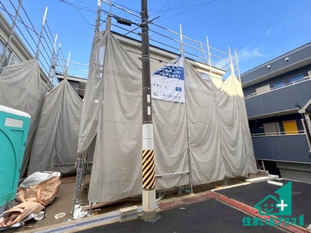 ■大東市中垣内　第5期　新築一戸建ての前面道路含む現地写真|周辺は落ち着いた街並みの住宅地！子育てがしやすい住環境です！まだ未完成ですが、現地でしかわからない事もございます。是非一度ご覧ください。