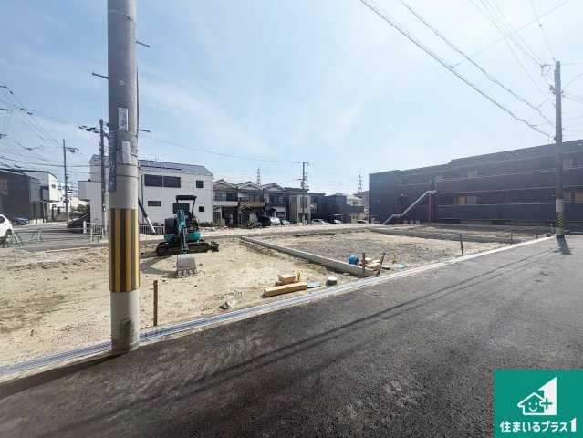 大東市中垣内　第5期　新築一戸建ての外観|周辺は落ち着いた街並みの住宅地！子育てがしやすい住環境です！まだ未完成ですが、現地でしかわからない事もございます。是非一度ご覧ください。