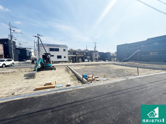 大東市中垣内　第5期　新築一戸建ての外観|周辺は落ち着いた街並みの住宅地！子育てがしやすい住環境です！まだ未完成ですが、現地でしかわからない事もございます。是非一度ご覧ください。