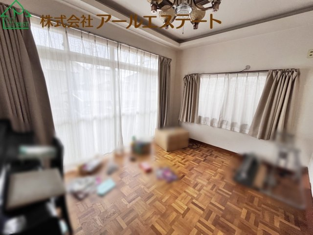 姫路市御立西3丁目　　中古戸建の洋室