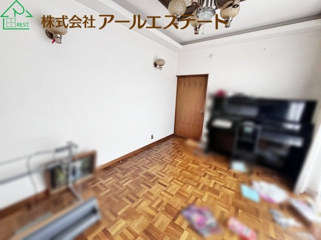 姫路市御立西3丁目　　中古戸建の洋室