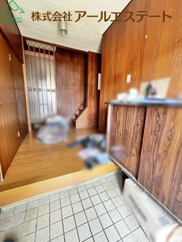 姫路市御立西3丁目　　中古戸建の玄関