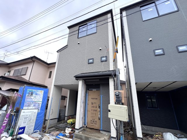 流山市西平井新築戸建【流山小学校：7分】の外観|B号棟外観・9月18日撮影・もうすぐ完成！