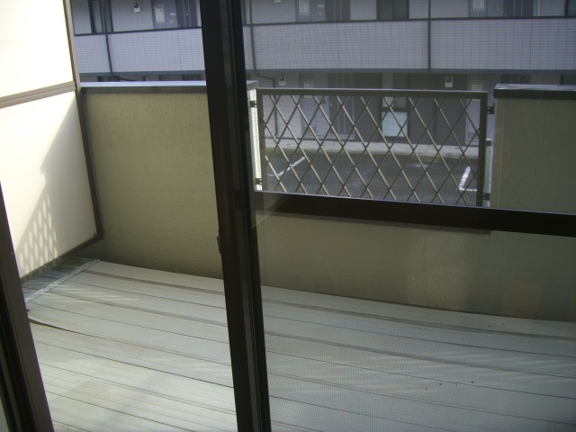プチメゾン山崎 B棟のバルコニー|別室の参考写真です。