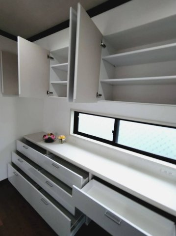 中古戸建のキッチン|カップボード