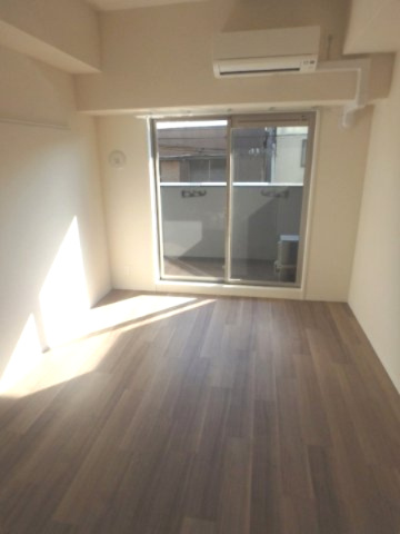 【寝室】プレサンス塚本駅前