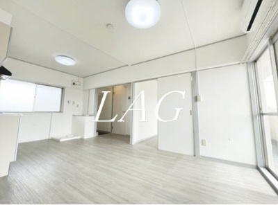 【居間・リビング】 | エーデルハイツ | 洋室のお部屋です。