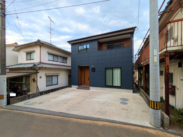 松山市吉藤２丁目の中古一戸建