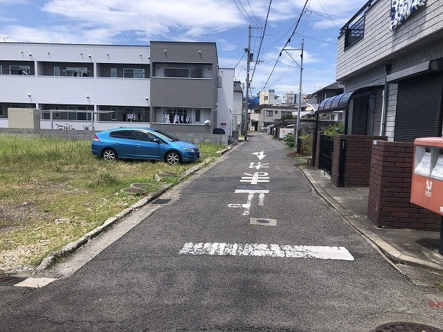 立花1丁目土地の前面道路含む現地写真