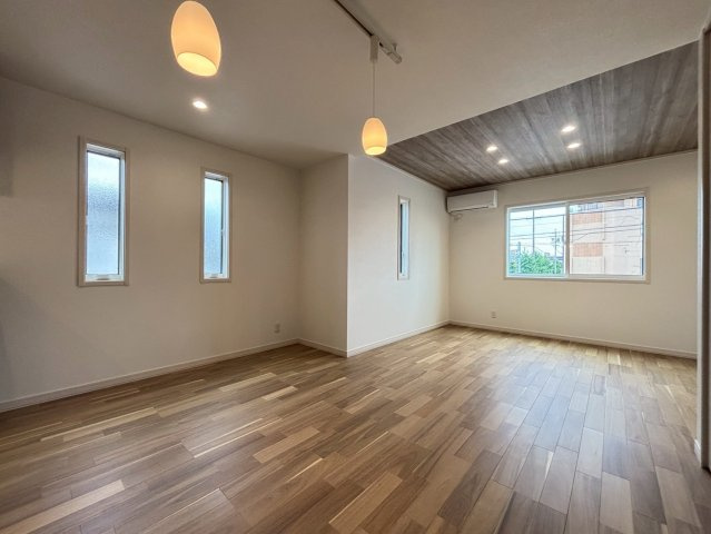一宮市野口新築戸建ての居間・リビング|リビングダイニング2階部分