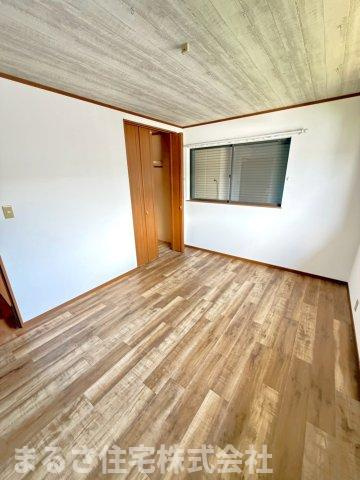 青島3丁目　中古戸建の洋室