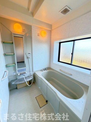 青島3丁目　中古戸建の浴室