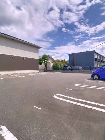 エスポワール高原Ⅱの駐車場