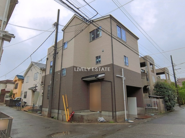 越谷市東大沢3丁目 新築分譲住宅