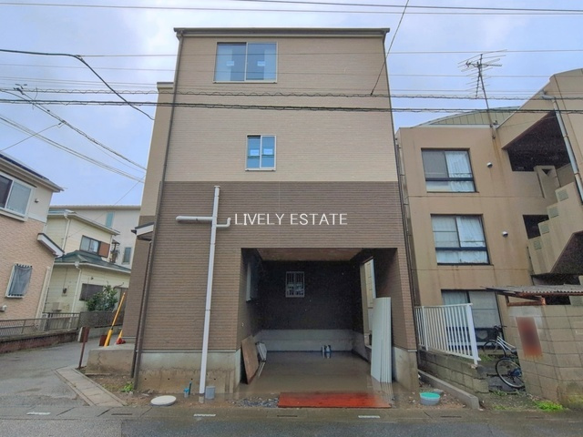 越谷市東大沢3丁目 新築分譲住宅の外観