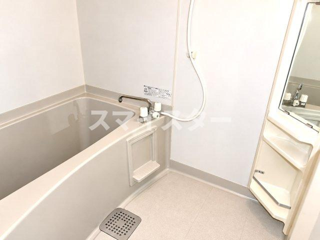 蕨市南町１丁目のアパートの浴室