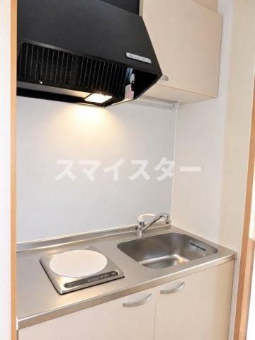 蕨市南町１丁目のアパートのキッチン