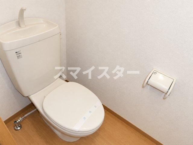 蕨市南町１丁目のアパートのトイレ