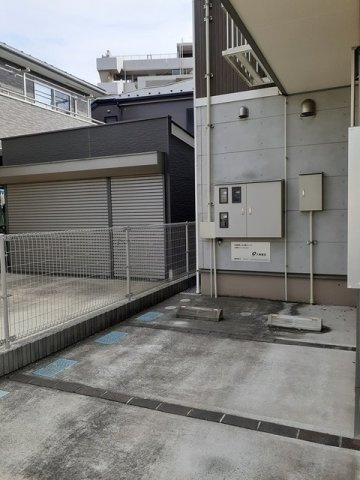 メゾン・ミニヨンⅡの駐車場