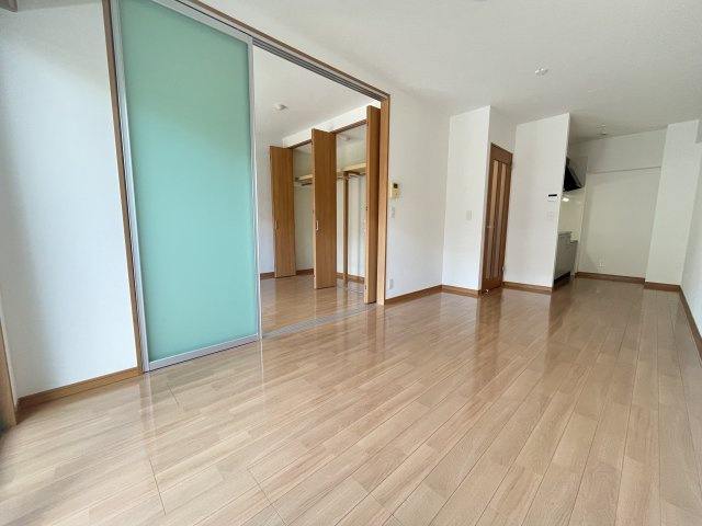 LS西松江城マンションの居間・リビング