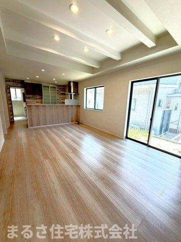 東宮1丁目　中古戸建の居間・リビング