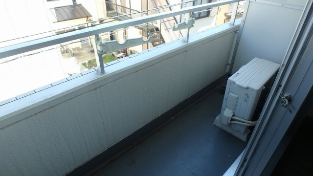 WIN BELL SOLO赤羽第4のバルコニー